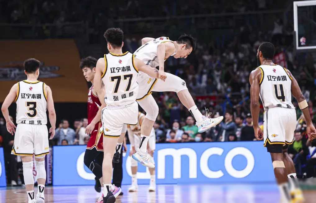 世俱杯赛制-篮球比赛总是给球迷们带来惊喜连连